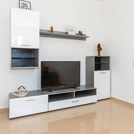 Lägenhet Three-bedroom In *