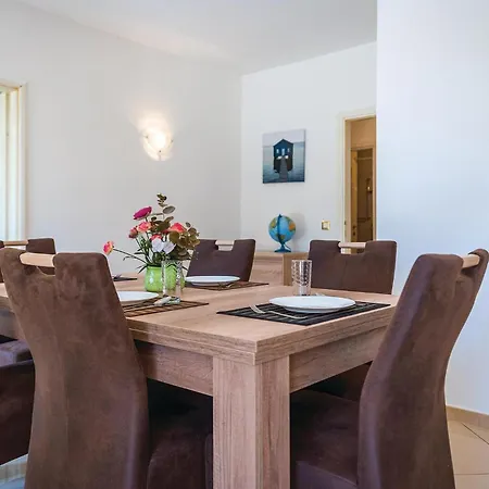 Apartment Cozy In Rogoznica With Wifi *
